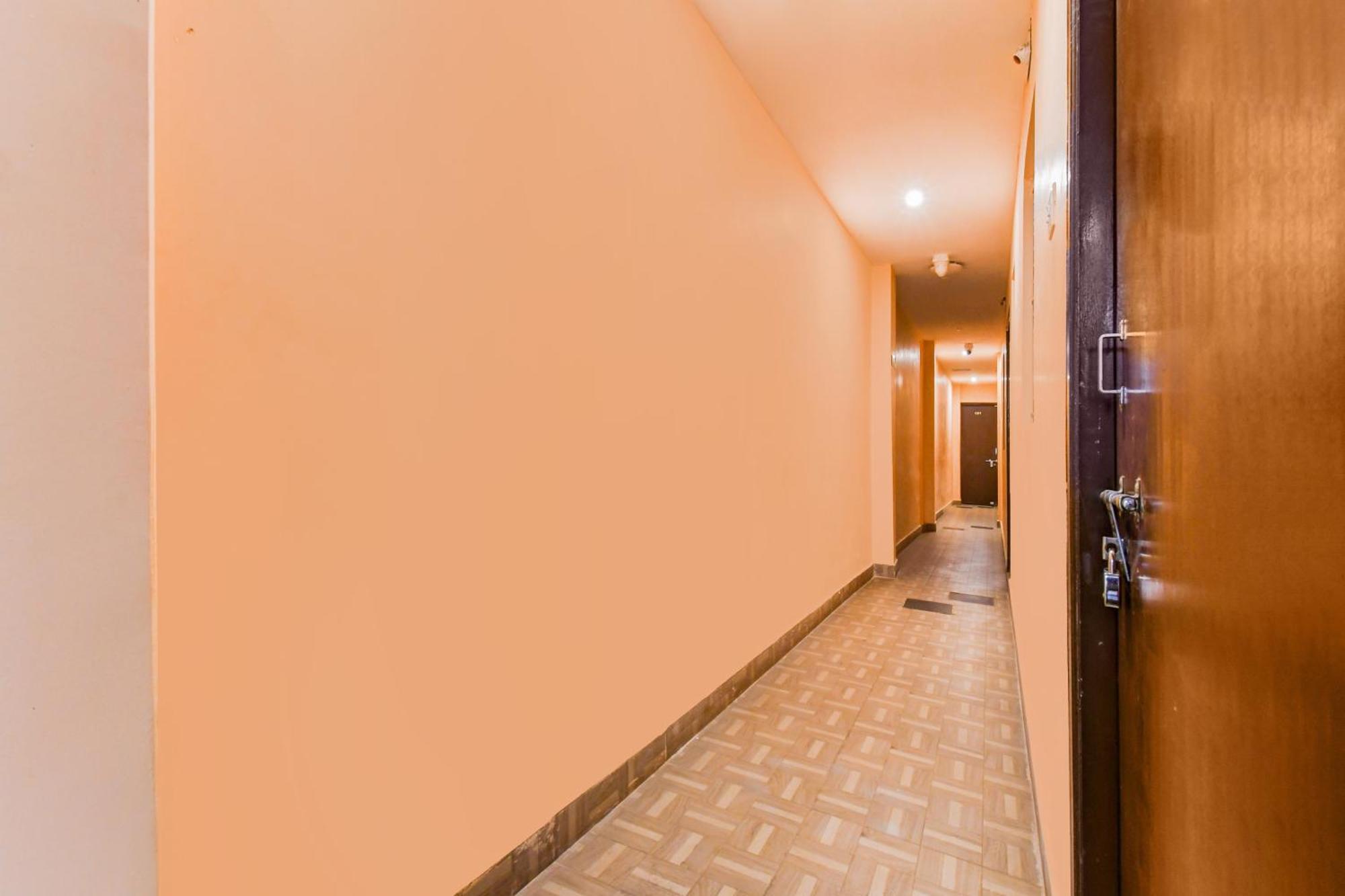 Super Hotel O Dakshin Dwar Formerly Radha Krishna Niwas Puri Dış mekan fotoğraf