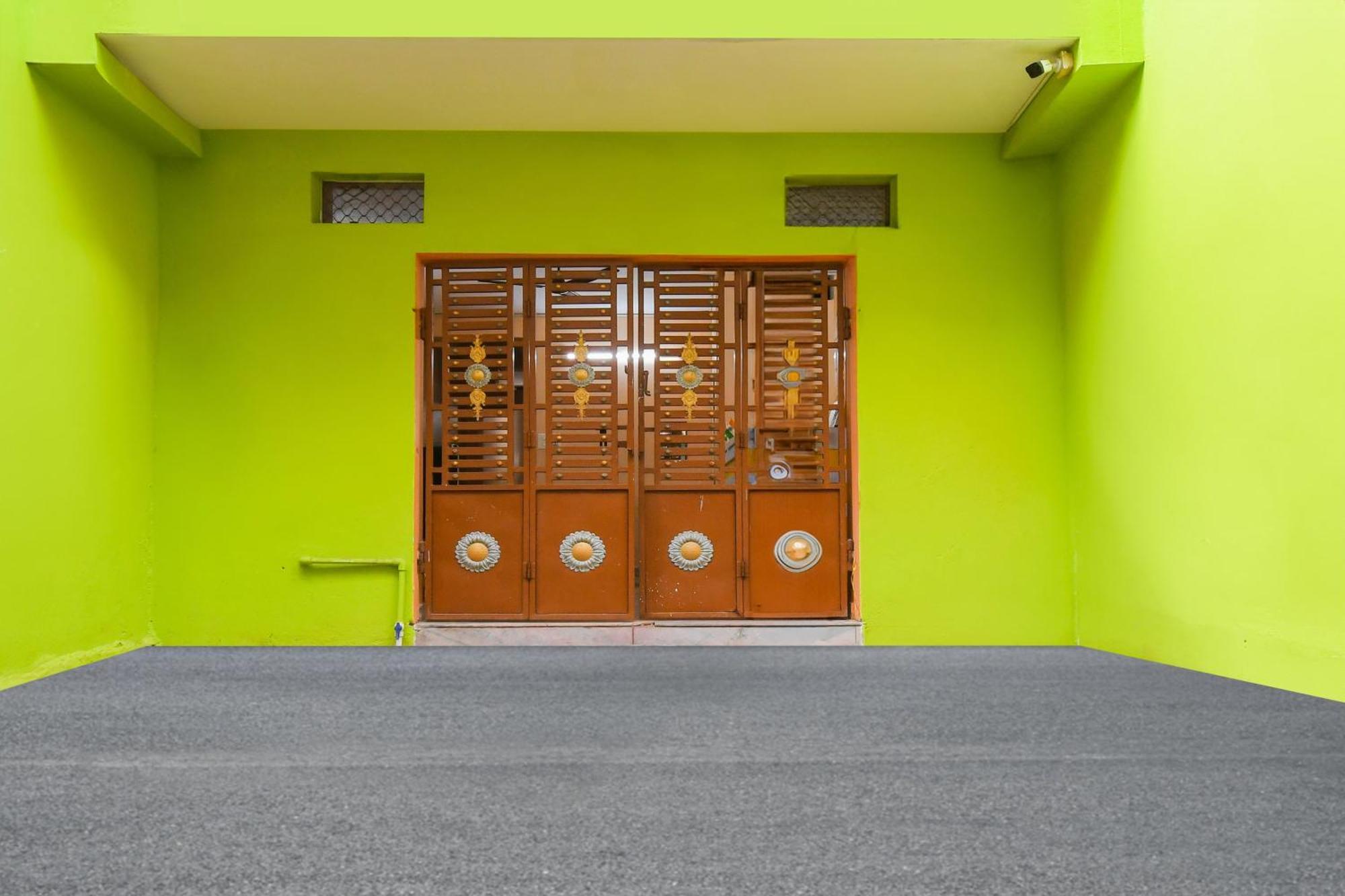 Super Hotel O Dakshin Dwar Formerly Radha Krishna Niwas Puri Dış mekan fotoğraf
